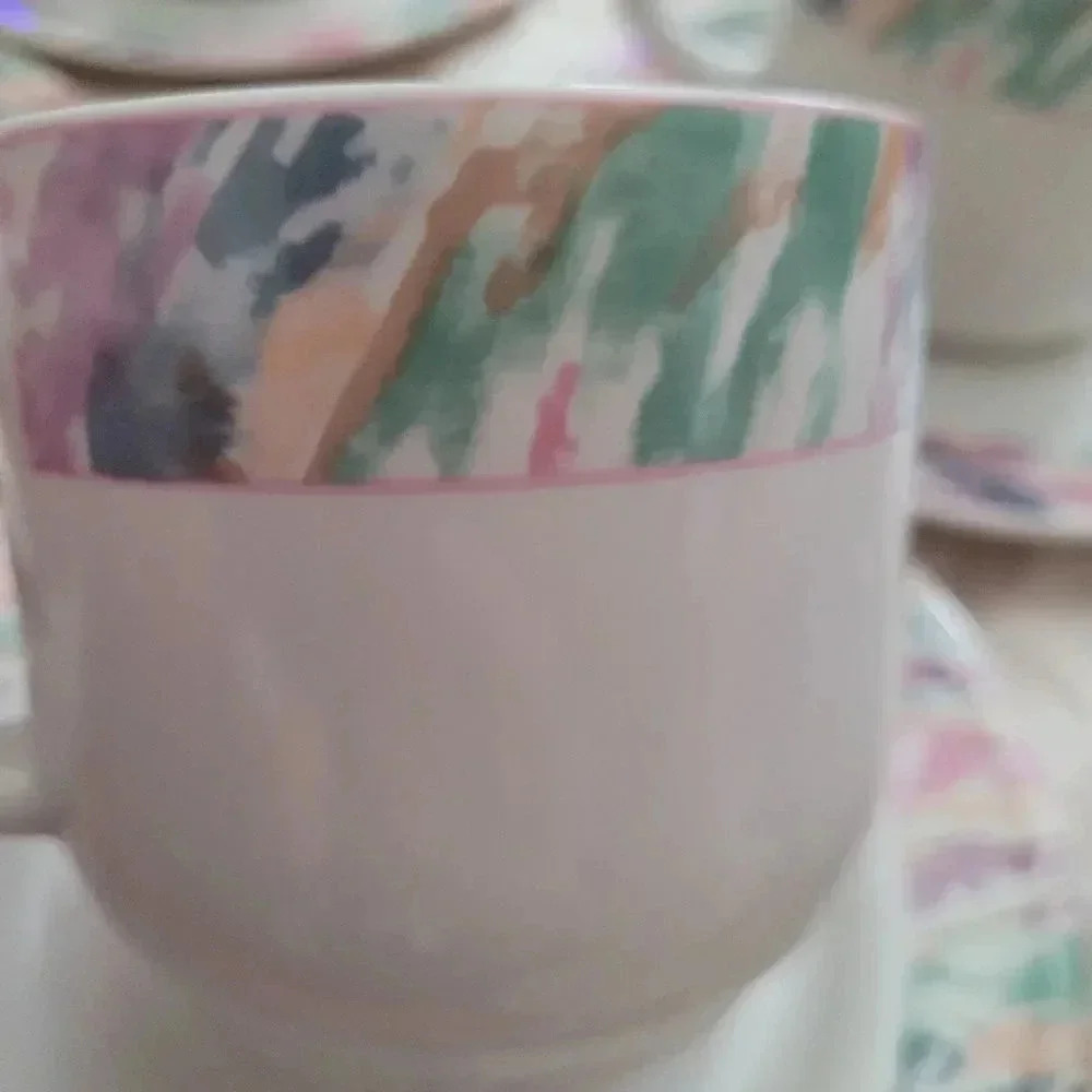 Coffer/Tea/Saucer Set - Picture 4 of 10